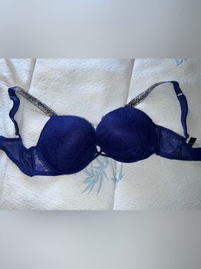 Victoria’s Secret Bombshell Push-Up Bra 36C